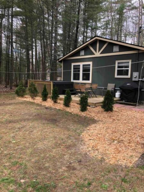 UpNorthGetaway with HotTub Pool Trails Lakes Nature ATV